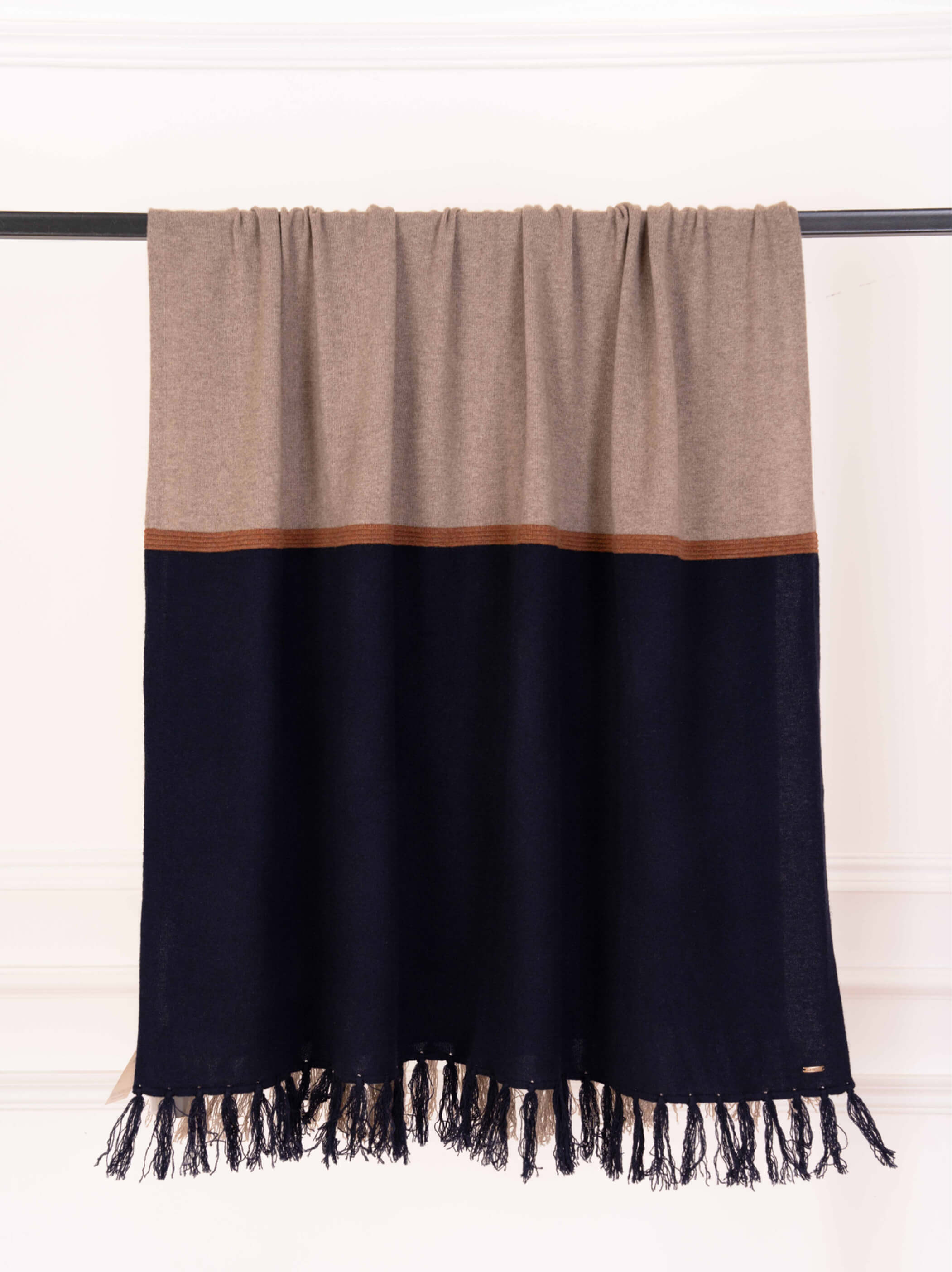 Nogt Cashmere Throw