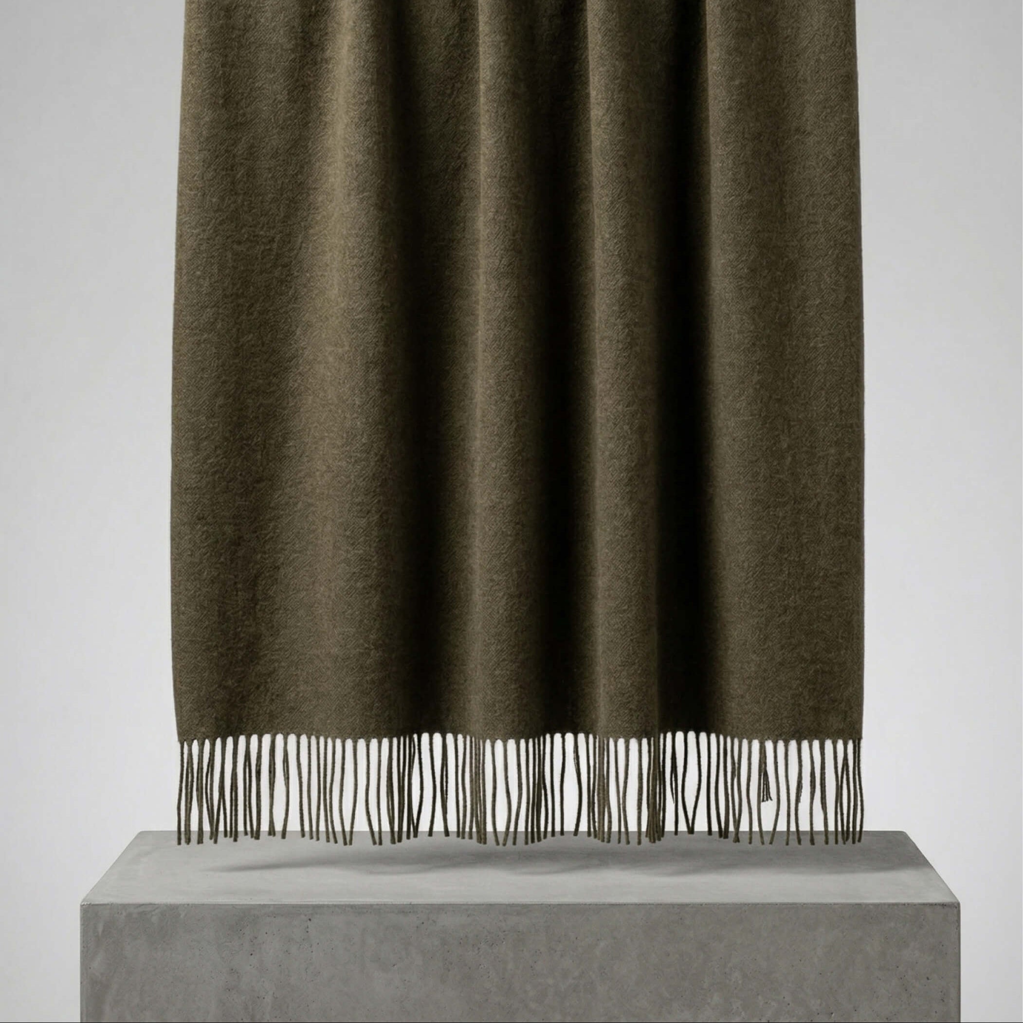 Baby Alpaca Throw Melange Olive